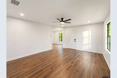 1812 N Bois D Arc, Tyler, TX 75702 - Photo 7