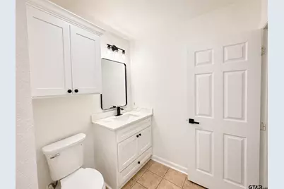 1812 N Bois D Arc, Tyler, TX 75702 - Photo 11