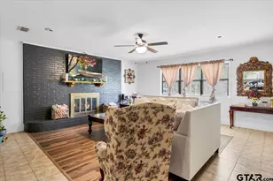 2631 Amy Ln, Tyler, TX 75701 - Photo 5
