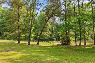 216 Hickory St, Gladewater, TX 75647 - Photo 27