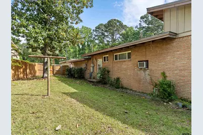 216 Hickory St, Gladewater, TX 75647 - Photo 19