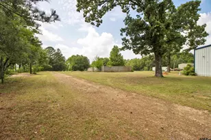 112 Lori Ln, Longview, TX 75602 - Photo 9