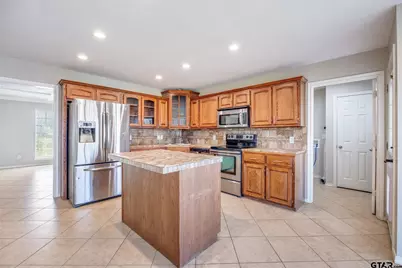 1511 Proctor Avenue, Mount Pleasant, TX 75455 - Photo 13