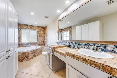 1511 Proctor Avenue, Mount Pleasant, TX 75455 - Photo 9