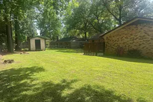 902 Pine Cove, Jacksonville, TX 75766 - Photo 27