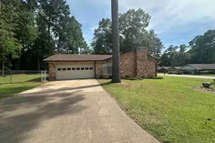 902 Pine Cove, Jacksonville, TX 75766 - Photo 33