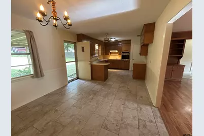 6235 Springbrook Dr, Tyler, TX 75707 - Photo 9