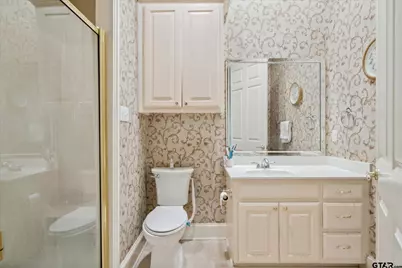 2426 Homestead Lane, Tyler, TX 75701 - Photo 13