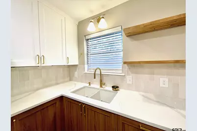 14067 Saylors, Brownsboro, TX 75756 - Photo 11