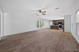 475 An County Rd 2236, Palestine, TX 75803 - Photo 5