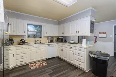 1007 Canada St, Jacksonville, TX 75766 - Photo 11