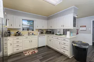 1007 Canada St, Jacksonville, TX 75766 - Photo 11