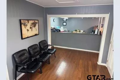 412 E Spring St, Palestine, TX 75801 - Photo 11