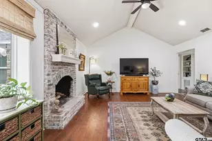 8229 Columbia Dr, Tyler, TX 75703 - Photo 5