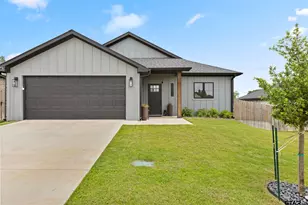 17322 Crossing Cir, Lindale, TX 75771 - Photo 3