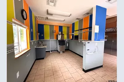 1721 N Edwards Ave., Mt Pleasant, TX 75455 - Photo 17