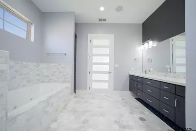 3410 Oak Hill Trl, Longview, TX 75605 - Photo 19