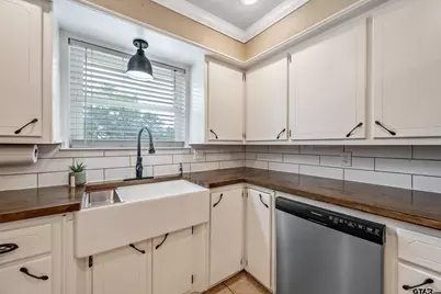 1013 Emily, Mineola, TX 75773 - Photo 9