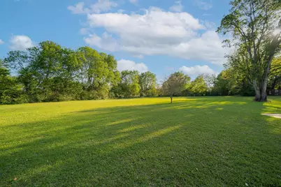 1129 Garden Dr, Longview, TX 75603 - Photo 17