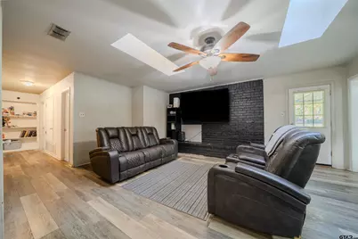 1129 Garden Dr, Longview, TX 75603 - Photo 3