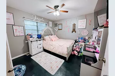 306 Kent Drive, Pittsburg, TX 75686 - Photo 11