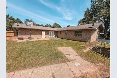 306 Kent Drive, Pittsburg, TX 75686 - Photo 3