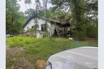 1307 County Line Rd., Troup, TX 75789 - Photo 3