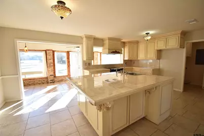 16640 Quiet Bay Dr, Tyler, TX 75707 - Photo 9
