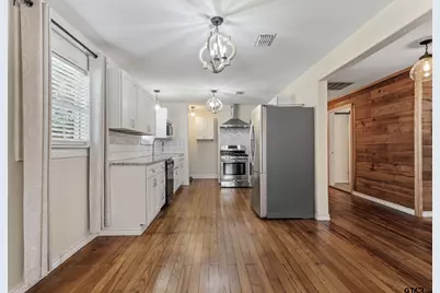 310 N Line St, Mineola, TX 75773 - Photo 7