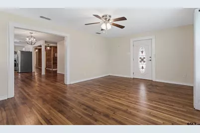 310 N Line St, Mineola, TX 75773 - Photo 11