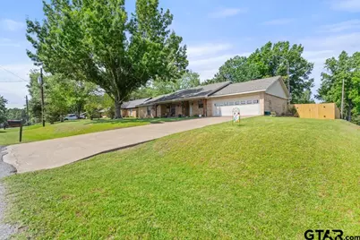 9303 Londonderry Dr, Tyler, TX 75703 - Photo 3