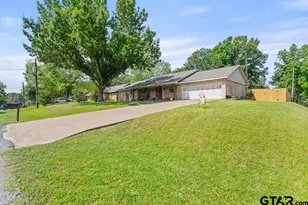 9303 Londonderry Dr, Tyler, TX 75703 - Photo 3