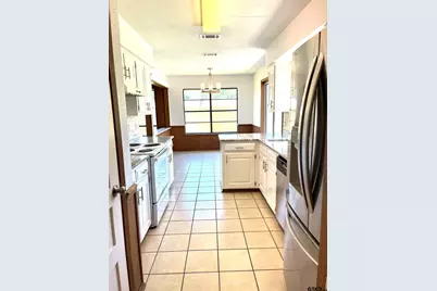 433 Top Hill Dr, Tyler, TX 75703 - Photo 13