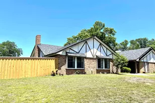 433 Top Hill Dr, Tyler, TX 75703 - Photo 1
