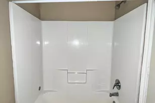 105 Beulah St Unit B, Troup, TX 75789 - Photo 17