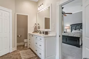 1881 Valley View, Tyler, TX 75703 - Photo 11