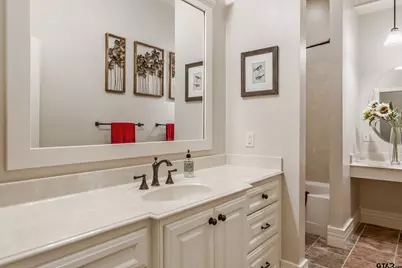 1881 Valley View, Tyler, TX 75703 - Photo 13
