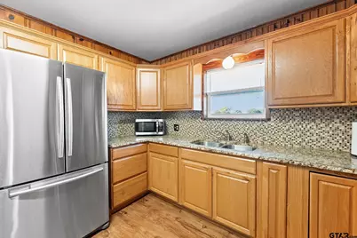 17215 Tarlton Road, Mabank, TX 75147 - Photo 9