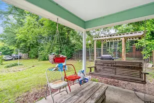 258 SW 6th St, Rusk, TX 75785 - Photo 13