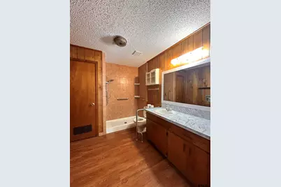 303 Crow St, Linden, TX 75563 - Photo 11