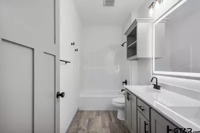 16326 Crossing Circle, Lindale, TX 75771 - Photo 29