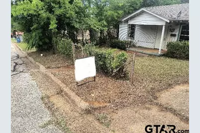 809 Greely, Jacksonville, TX 75766 - Photo 1