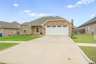 1707 Forestdale Blvd, Whitehouse, TX 75791 - Photo 3