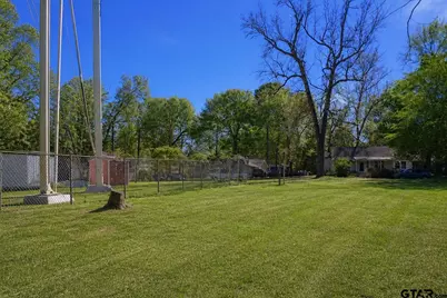 1235 E North St., Kilgore, TX 75662 - Photo 1