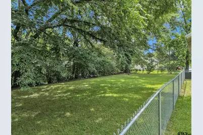 1409 N Carlyle Ave, Tyler, TX 75702 - Photo 37