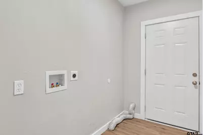1409 N Carlyle Ave, Tyler, TX 75702 - Photo 29