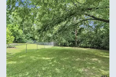 1409 N Carlyle Ave, Tyler, TX 75702 - Photo 35