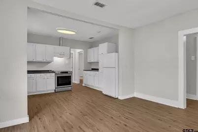 1409 N Carlyle Ave, Tyler, TX 75702 - Photo 9