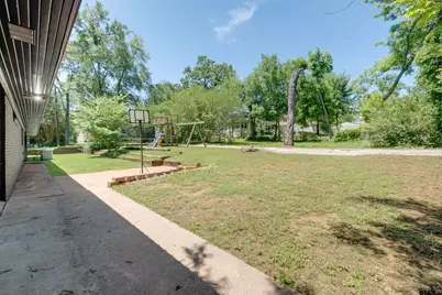 207 Lakeshore Dr., Palestine, TX 75801 - Photo 23