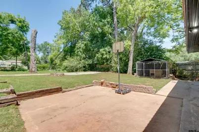 207 Lakeshore Dr., Palestine, TX 75801 - Photo 25